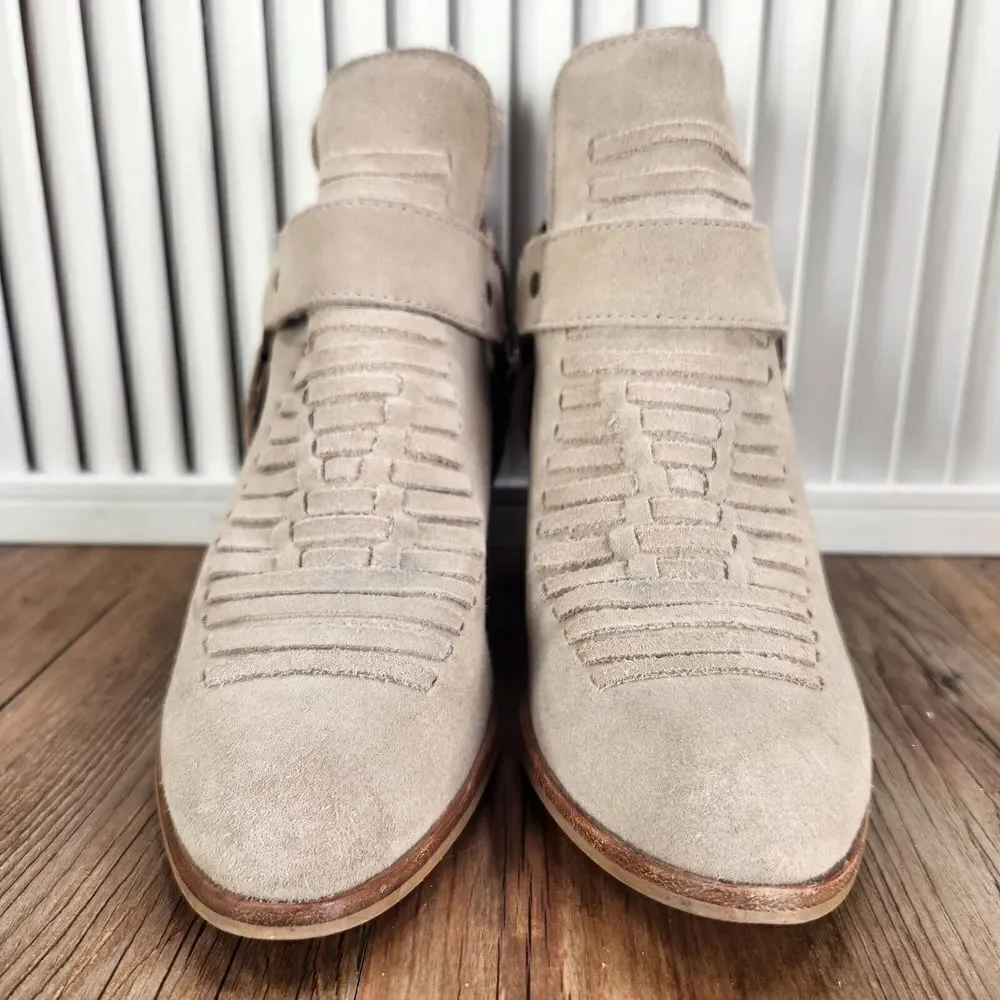 Seychelles Impossible Womens Sz 7 Beige Suede Harness Ankle Booties Heeled Boots